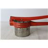 Image 3 : Vintage Potato Ricer