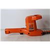 Image 2 : Black and Decker Shrub and Hedge Trimmer