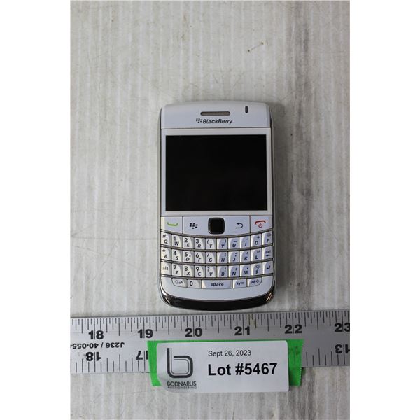 Blackberry Bold (Does Not Turn On)