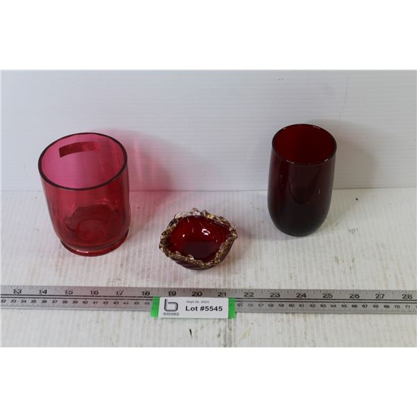 (2) Red Glasses - Small Glass Ashtray w/Gold Flecks in Glass