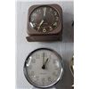 Image 2 : (4) Alarm Clocks