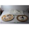 Image 1 : (2) Decorative Platters + Laced Table Cloth