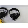 Image 4 : (4) Sets of Headphones