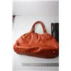 Image 2 : (3) Purses