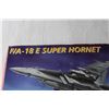 Image 2 : F/A-18 E Super Hornet Model Kit 1:48 Scale (New)