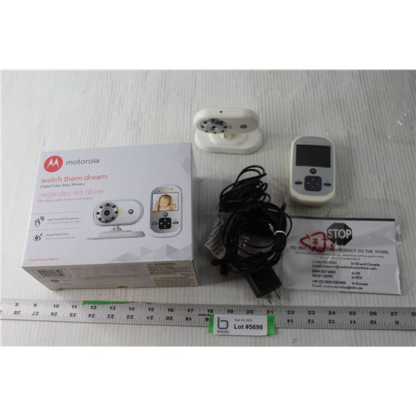 Motorola Watch them Dream - Digital Video Baby Monitor in Box