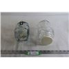 Image 1 : (2) Glass Pigs