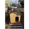 Image 1 : ** Custom Wooden Dog House - 37" x 41" x 52"