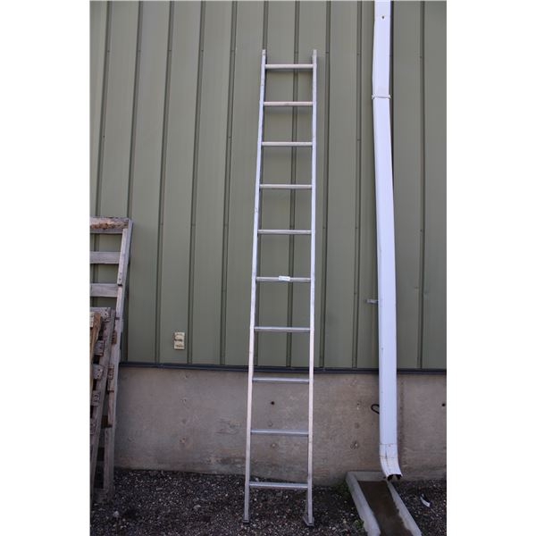 ** 120" Aluminum Ladder