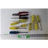 Image 1 : (10) Screw Drivers and Pair of Pliers