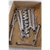 Image 2 : (17) Wrenches, Misc
