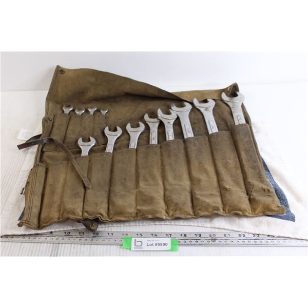 (12) Wrenches in Cloth Holder