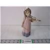 Image 1 : Nao Girl with Violin Figurine