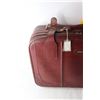 Image 3 : Red Park Avenue Suitcase