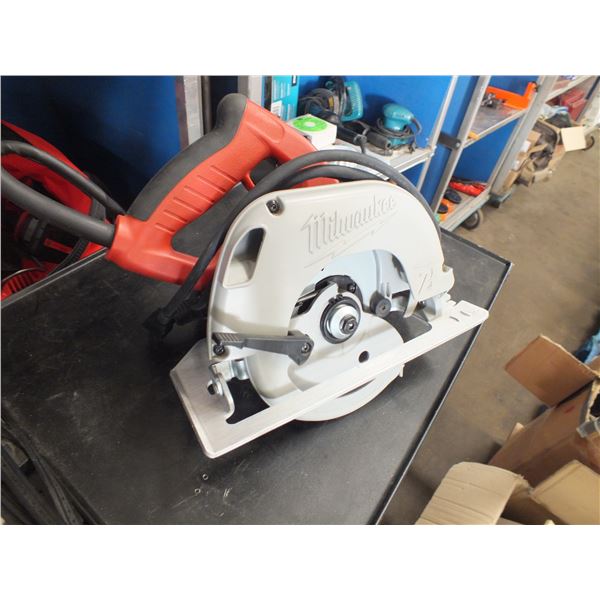 Milwaukee 7 1/4"  Circular Saw