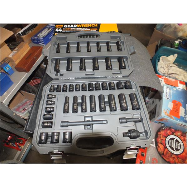 Gear Wrench 44pc Deep Impact Socket Set