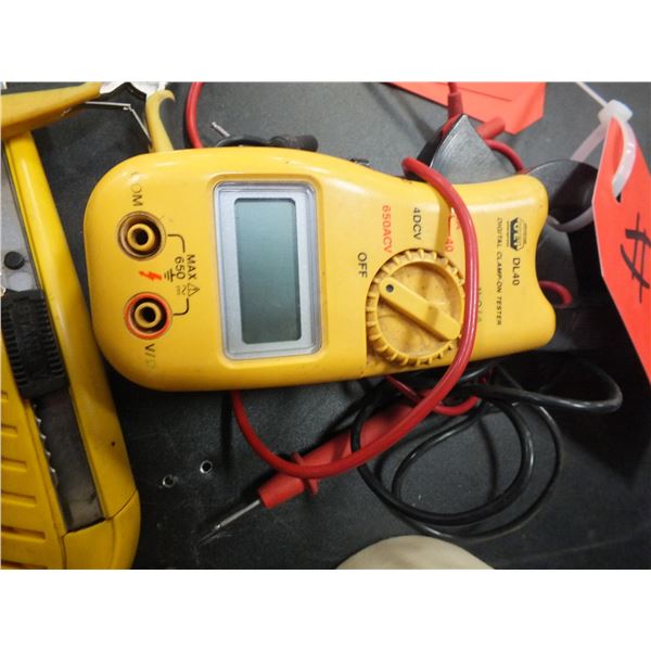 UEI DL40 Digital Clamp On Tester