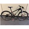 Image 1 : GIANT ALUXX 6000 SERIES BLACK 10 SPEED FRONT SUSPENSION MOUNTAIN BIKE WITH FULL DISC BRAKES