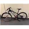 Image 2 : GIANT ALUXX 6000 SERIES BLACK 10 SPEED FRONT SUSPENSION MOUNTAIN BIKE WITH FULL DISC BRAKES