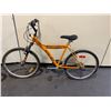 Image 2 : CHEROKEE MUDSLIDE ORANGE 18 SPEED FRONT SUSPENSION MOUNTAIN BIKE