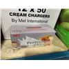 Image 2 : BOX OF MET 12 X 50 COMMERCIAL CREAM CHARGERS