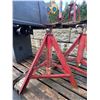 Image 2 : HEAVY DUTY RED METAL INDUSTRIAL JACK STANDS - HEAVY DUTY  COMMERCIAL 30"-60"