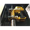 Image 3 : DEWALT 20V CORDLESS GREASE GUN