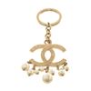 Image 1 : Chanel Gold-tone CC Logo Pearl Key Chain