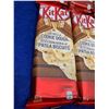 Image 2 : Nestle KitKat Cookie Dough Candy Bars (6 x 111g)
