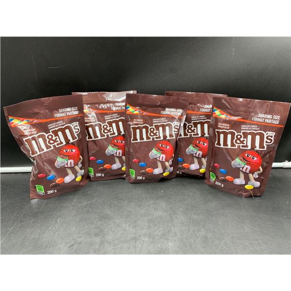 Milk Chocolate M&M Candy (5 x 200g)