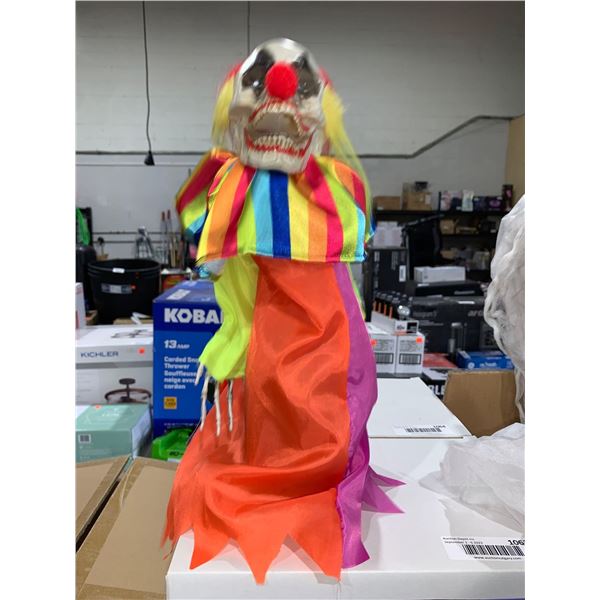 Holiday Living Animated Scary Clown 9.84"x5.91"x14.57"