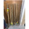 Image 3 : 7- 12 Packs Miracle grow 4 Foot Bamboo Stakes