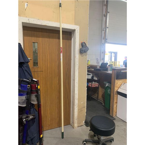 Wooster Sherlock Extension Pole 8-16'