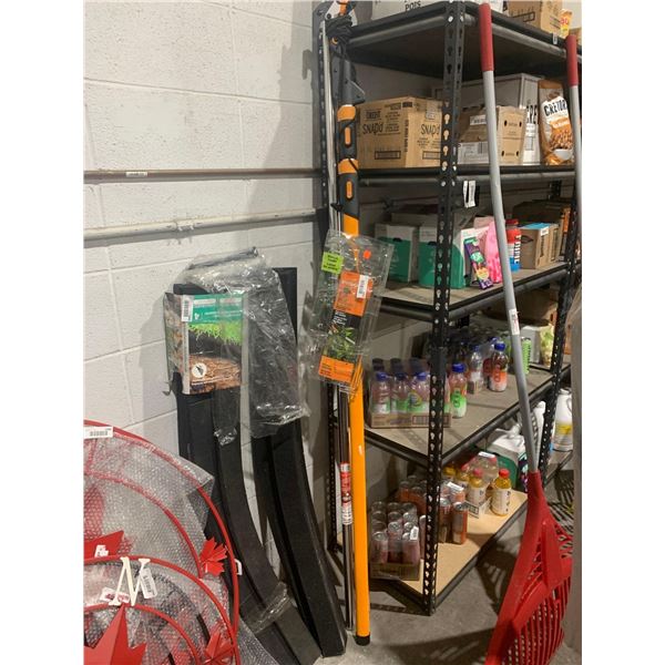 Fiscars Power Lever Extendable Pole Saw and pruner