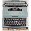Image 2 : OLIVETTI UNDERWOOD LETTERA 32 TYPEWRITER