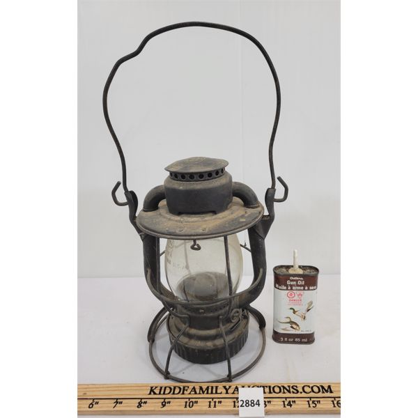 LOT OF 2 - DIETZ VESTA N.Y.C.L. LANTERN AND OUTERS GUN OILER