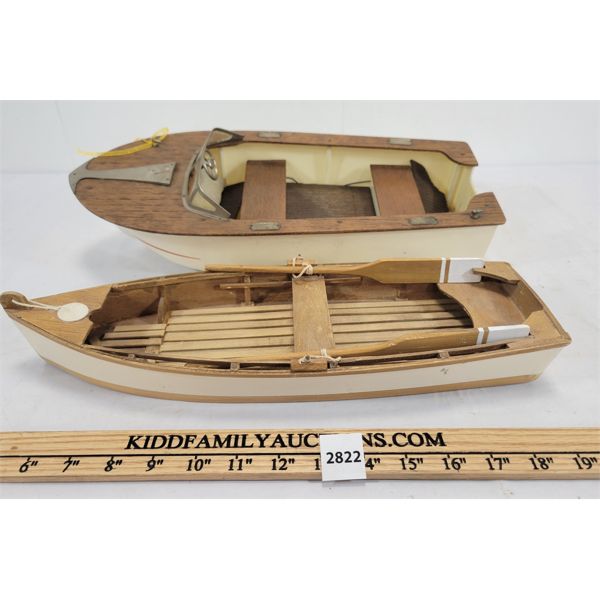 LOT OF 2 - MODEL BOATS - SPRINGFIELD AND DOLPHIN