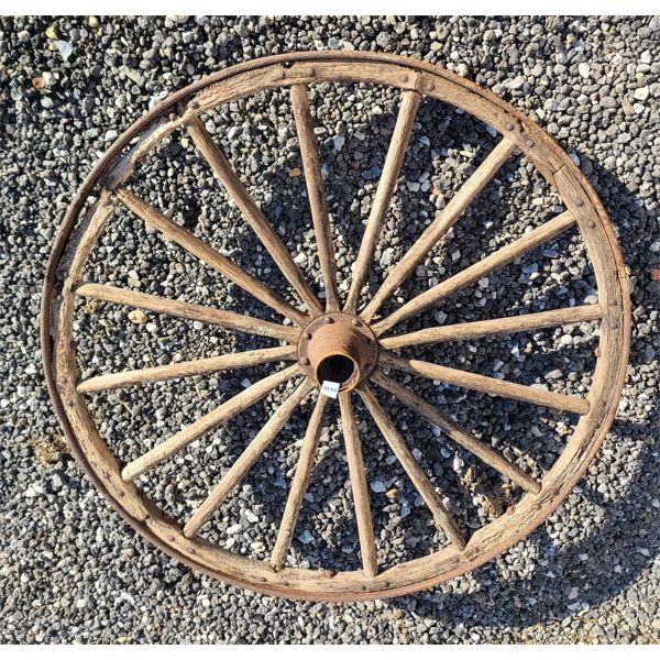 WOODEN SPOKE WAGON WHEEL - SEE ALL PICS 