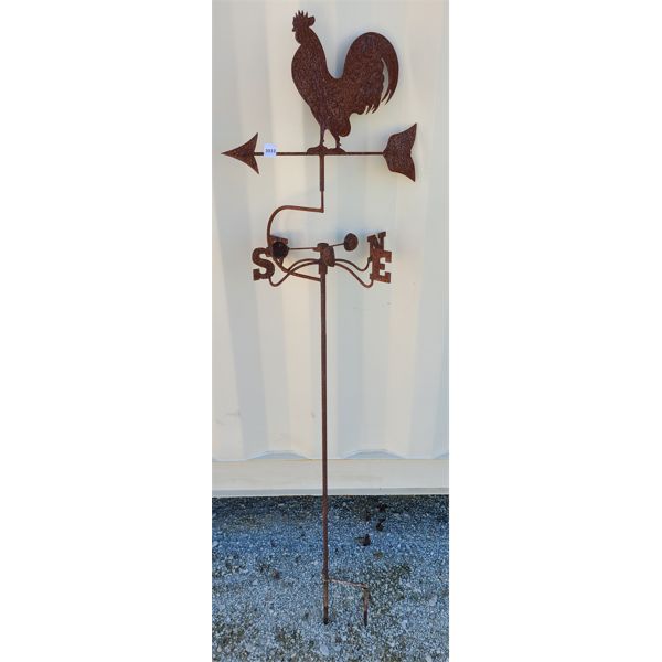 METAL (?) ROOSTER STYLE WEATHER VANE
