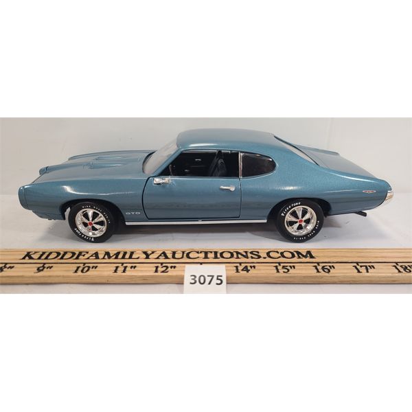 ERTL DIE CAST 1969 GTO MODEL - 1:18 SCALE