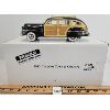 Image 1 : 1942 DIE CAST CHRYSLER TOWN & COUNTRY MODEL W/ BOX