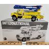 Image 1 : FIRST GEAR INTERNATIONAL DIE CAST 4400 HIGH PERFORMANCE TRUCK W/ BOX - 1:34 SCALE
