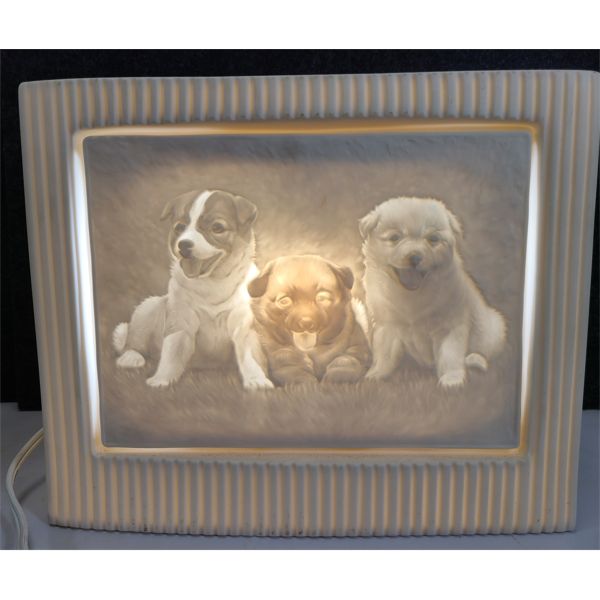 LOT OF 2 - DECORATIVE CERAMIC CAT/DOG LAMPS 