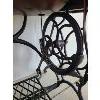 Image 8 : OAK TREADLE EATONIA SEWING MACHINE