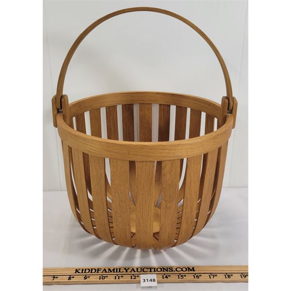 FRUIT BASKET  - "ENGLISH BROWN OAK" BY ROBERT G WOODS - SEE ALL PICS