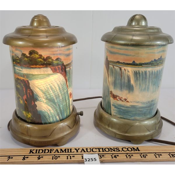 LOT OF 2 - MOTION LAMPS 