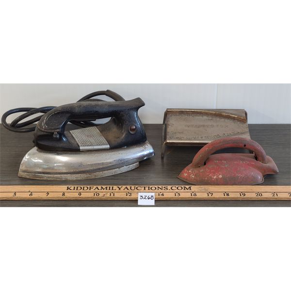 LOT OF 3 - GENERAL ELECTRIC IRON & PRESSED STEEL SAD IRON & TRIVET 