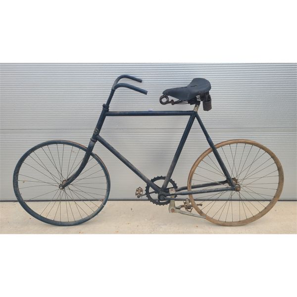 NO. 11 CRESCENT WESTERN WHEEL WORKS BICYCLE