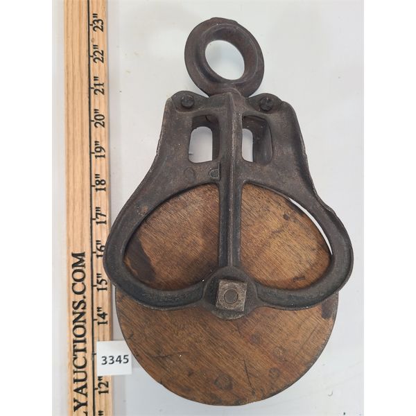 WOODEN PULLEY