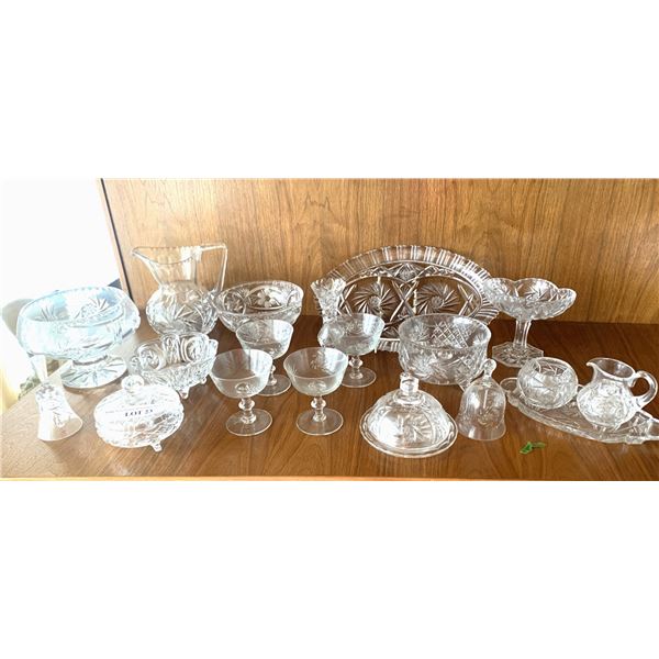 Pinwheel Crystal 21 pieces, beautiful bowls pitcher, and platter